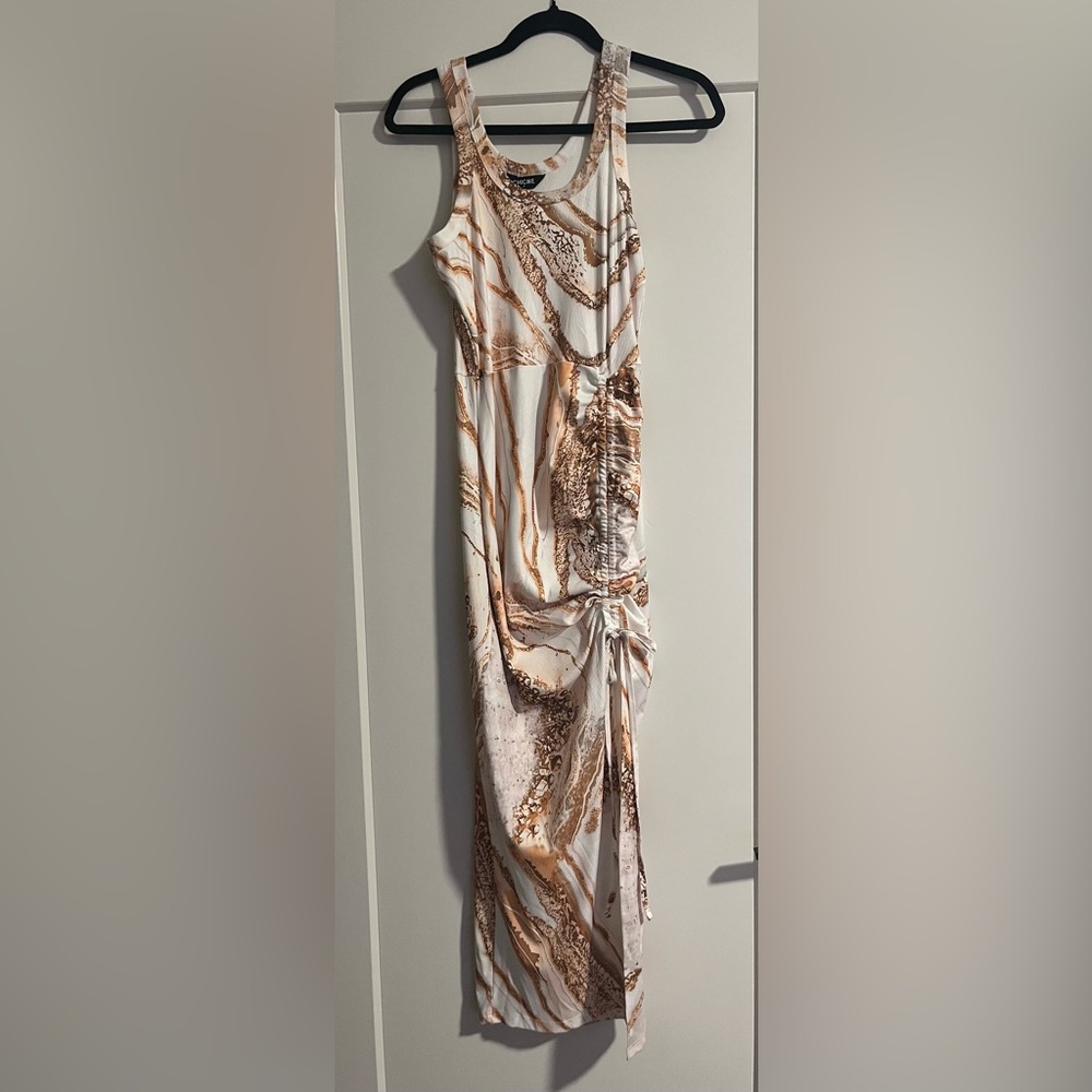 Elegant Swirl Maxi Dress in Cream and Brown